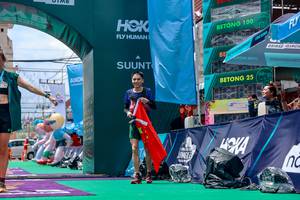 BIB: 100
                            <button type="button" onclick="openModal(24868563)" class="btn btn-primary btn-sm float-right btn-popup" data-toggle="modal" data-target=".modal-high-quality">
                        <i class="fas fa-shopping-cart"></i> Add to Cart
                    </button>
                                            <button type="button" onclick="isThisMe(24868563, true)" class="btn btn-success btn-sm float-right btn-popup btn-isme hidden" data-toggle="tooltip" data-placement="bottom" title="นี่คือรูปของคุณใช่ไหม คลิกที่นี่เพื่อเอาเข้าอัลบั้ม">
                        <i class="fas fa-plus"></i> Add to album
                    </button>
                    <button type="button" onclick="isThisMe(24868563, false)" class="btn btn-warning btn-sm float-right btn-popup btn-isnotme hidden">
                        <i class="fas fa-ban"></i> Remove from album
                    </button>